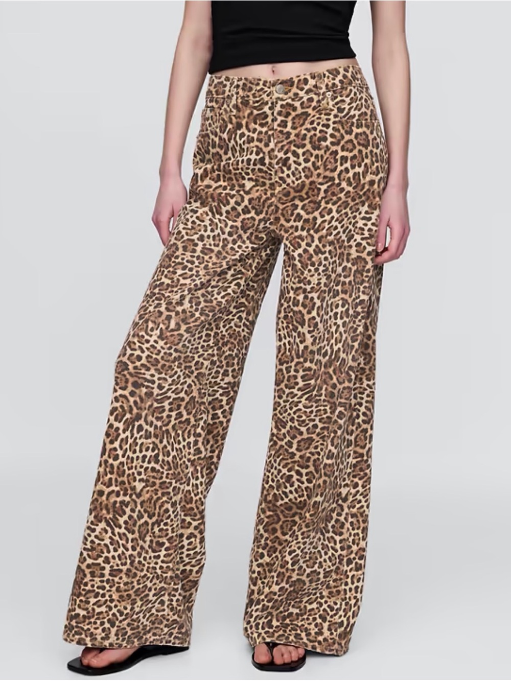 GAP - Mid-rise Ultra Soft Leopard Baggy Jeans - Picture 2 of 8